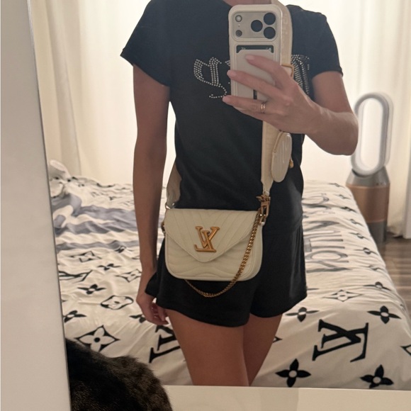 Louis Vuitton White Quilted Bag with Gold Accents - Picture 11 of 15